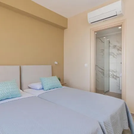Villa Spartakos Luxury 4 Plános