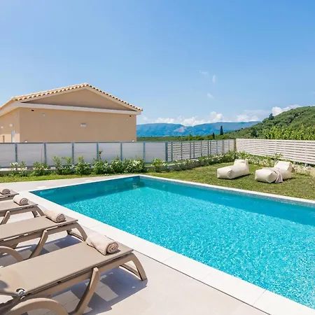 Willa Spartakos Luxury 4